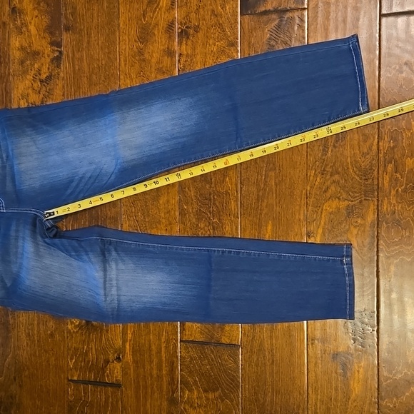 NWT Cello High Rise Crop Skinny Jeans Size 11 - Picture 13 of 13